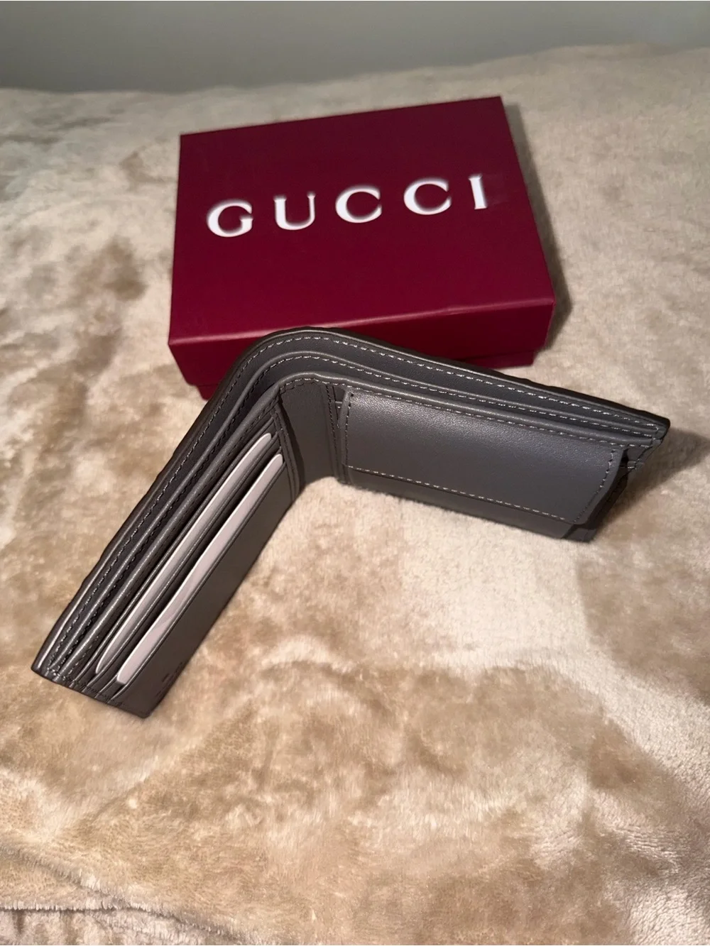 Gucci Black Embossed GG Leather gray with coin pocket